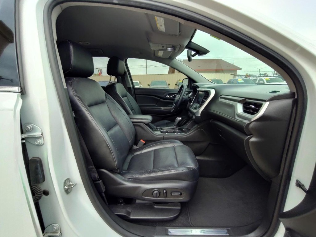 2017 GMC Acadia Image 44