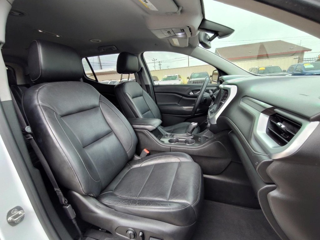 2017 GMC Acadia Image 45