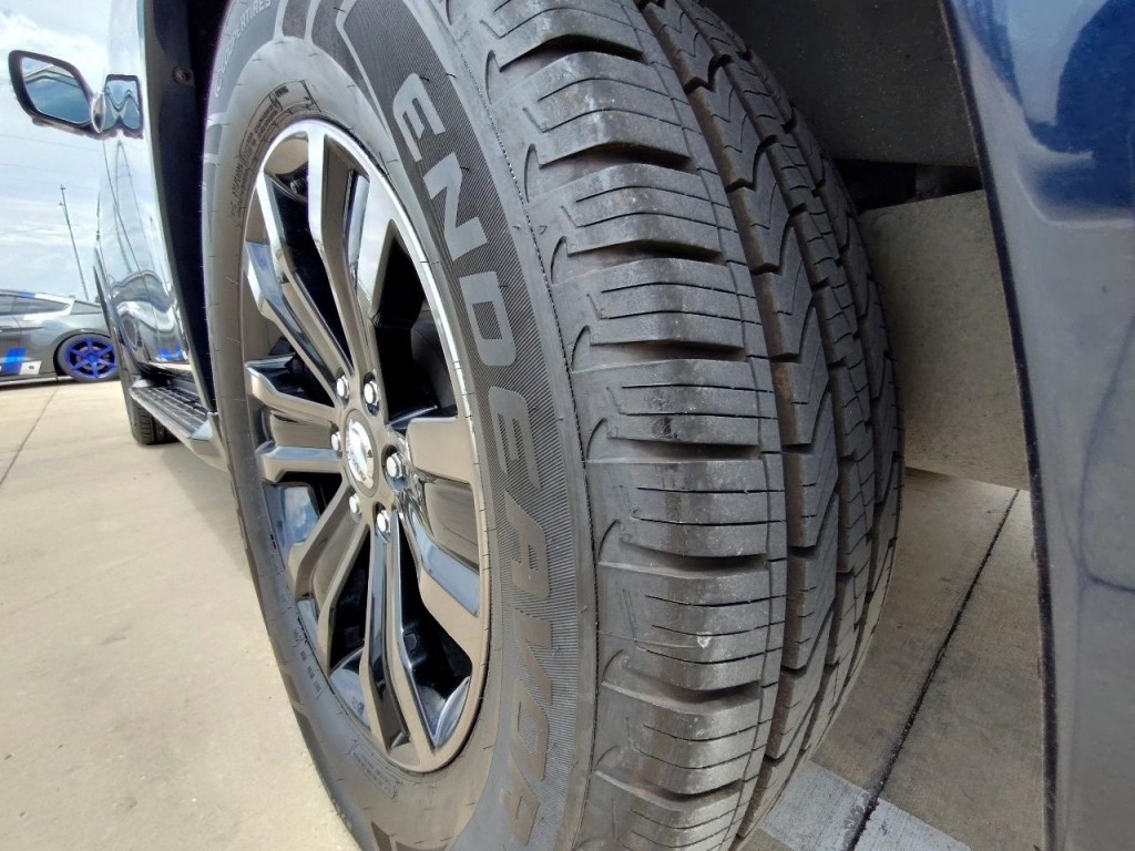 2019 Nissan Armada Image 11