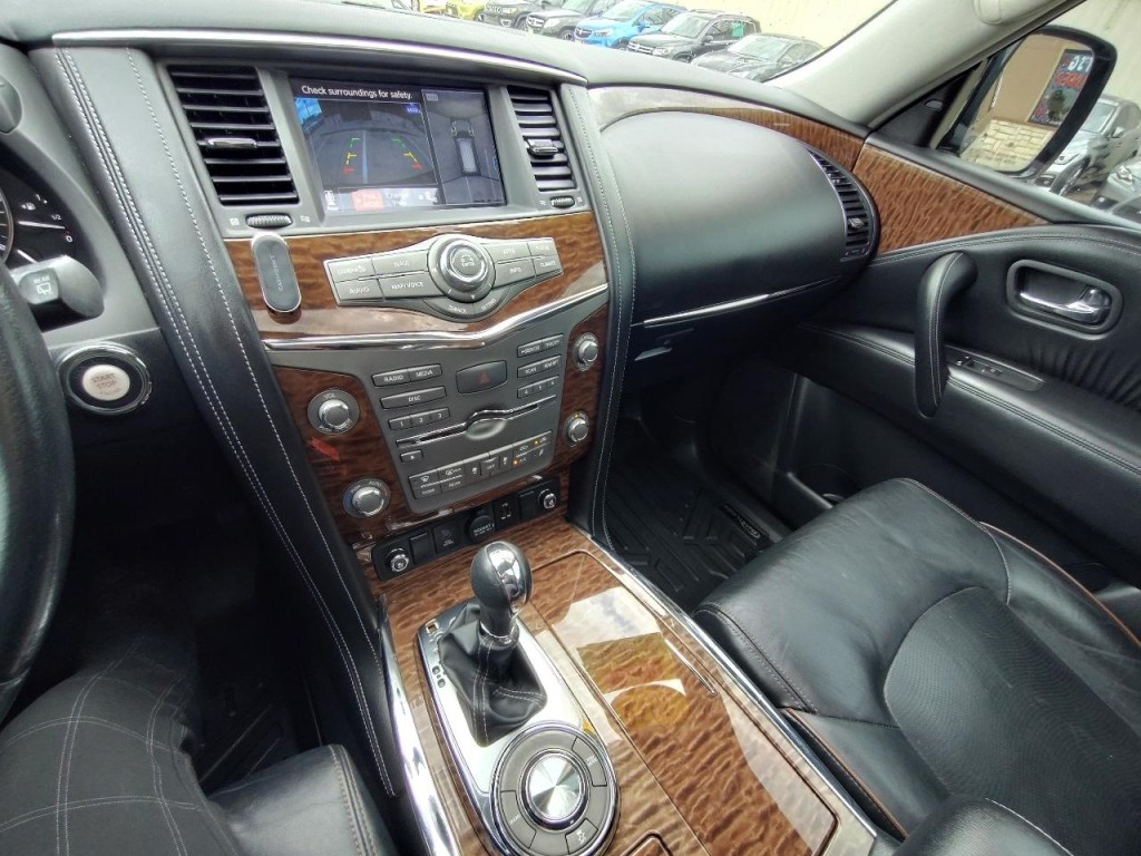 2019 Nissan Armada Image 25
