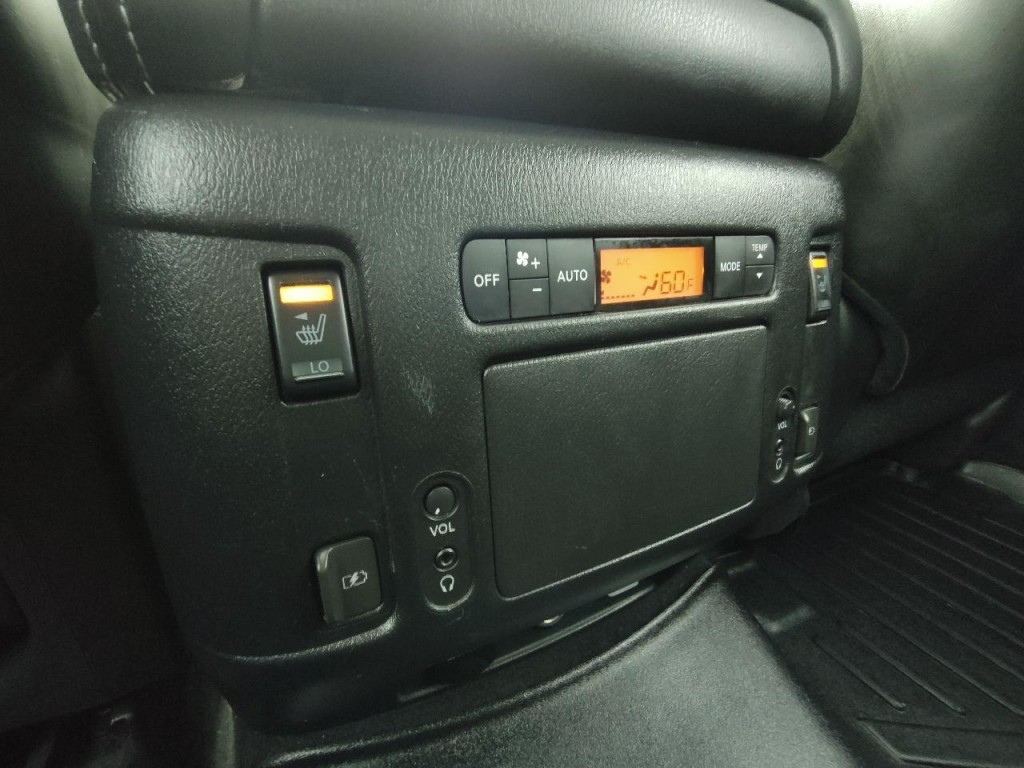 2019 Nissan Armada Image 37