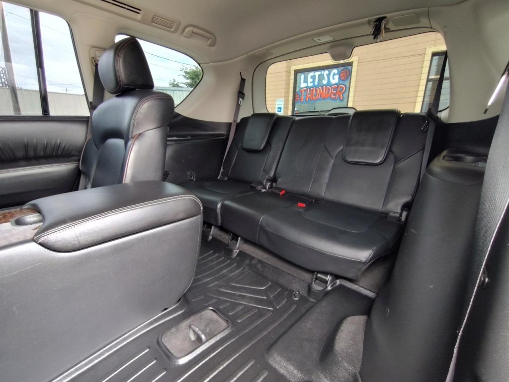 2019 Nissan Armada Image 39