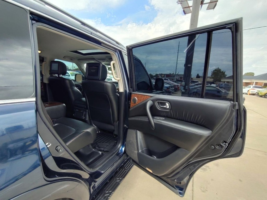 2019 Nissan Armada Image 40