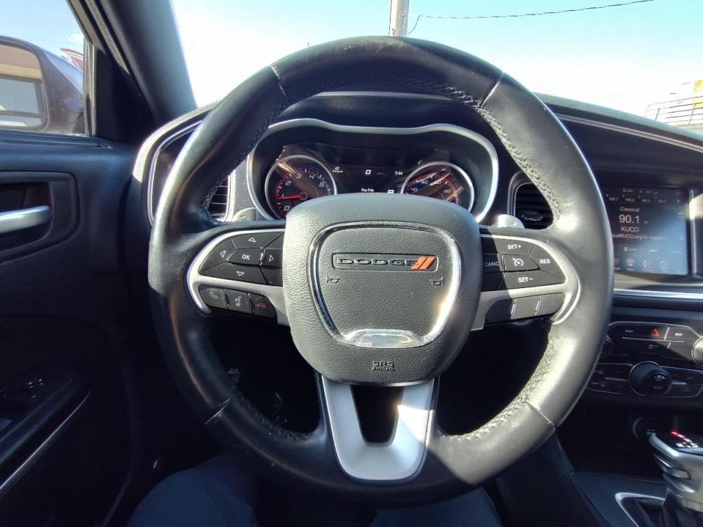2015 Dodge Charger Image 18