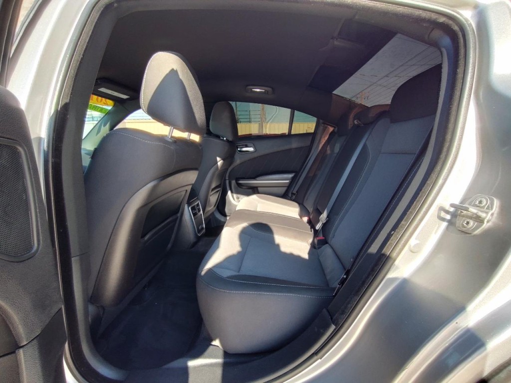2015 Dodge Charger Image 34