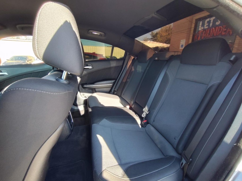 2015 Dodge Charger Image 35