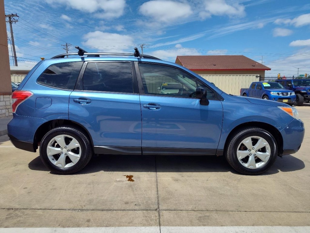 2016 Subaru Forester Image 3