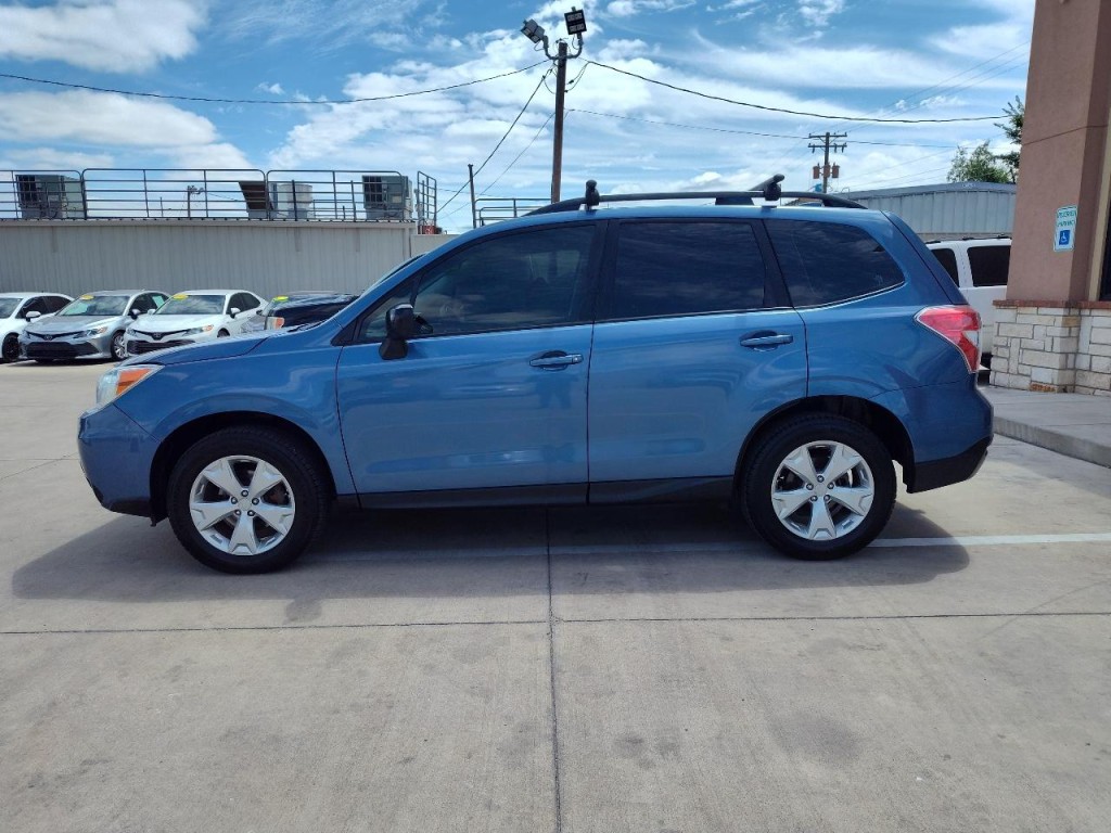 2016 Subaru Forester Image 7