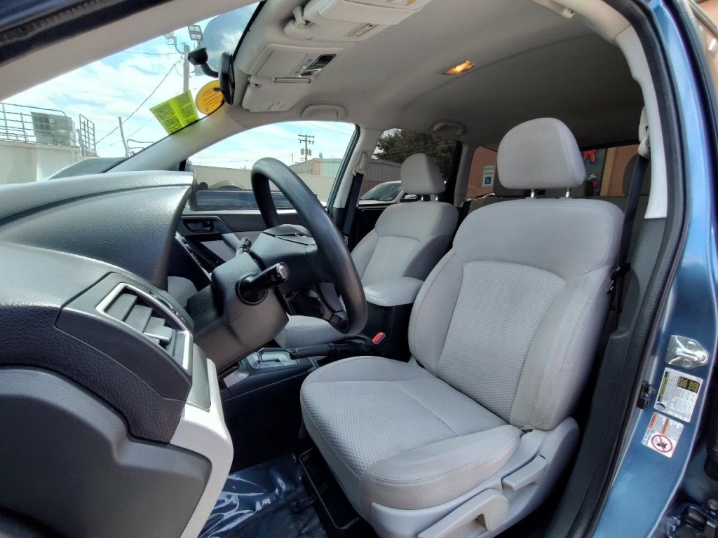 2016 Subaru Forester Image 15
