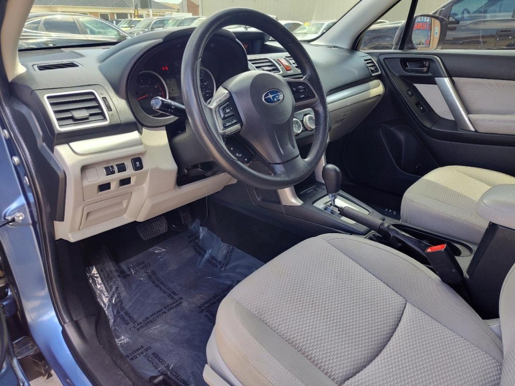 2016 Subaru Forester Image 16
