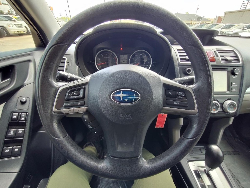 2016 Subaru Forester Image 17
