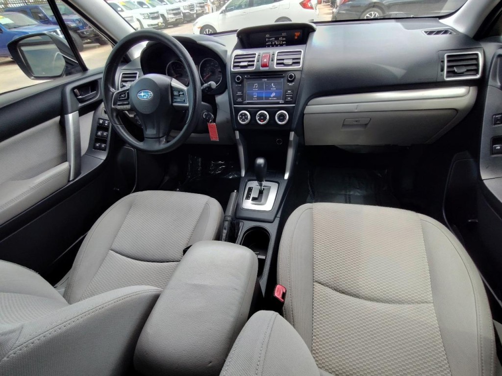 2016 Subaru Forester Image 32