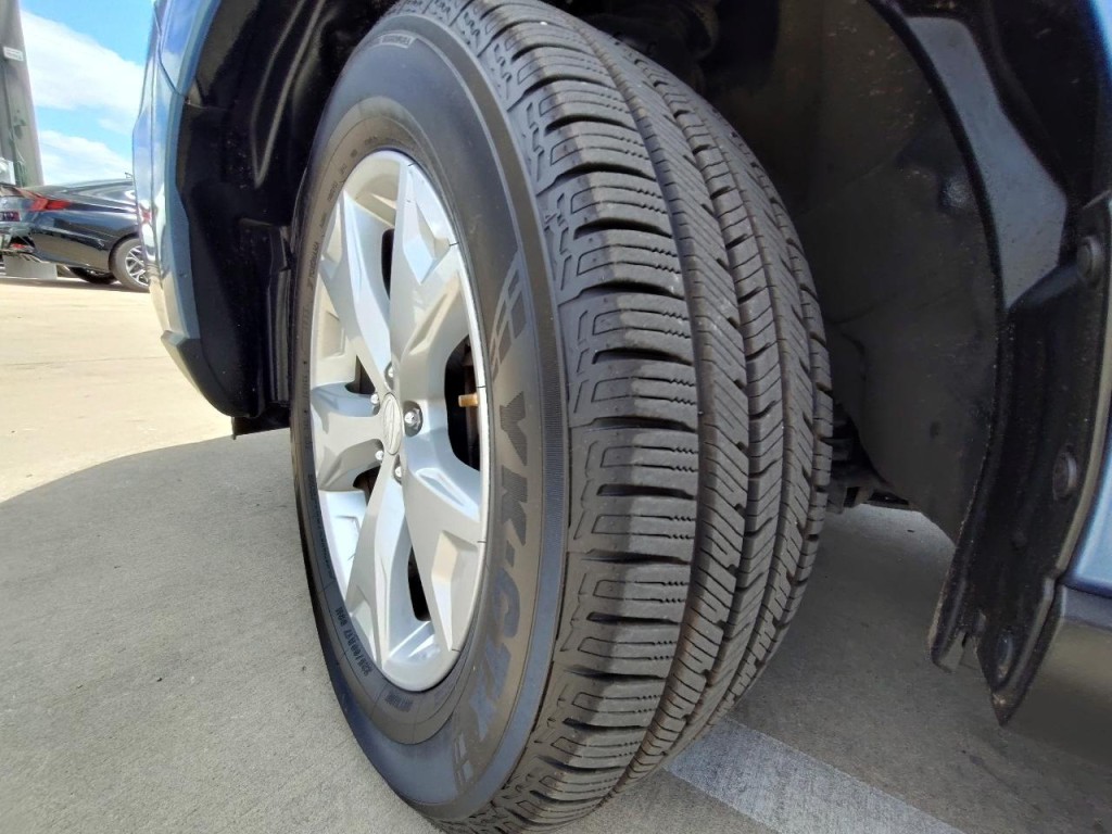 2016 Subaru Forester Image 43