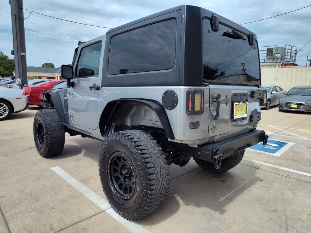 2016 Jeep Wrangler Image 6