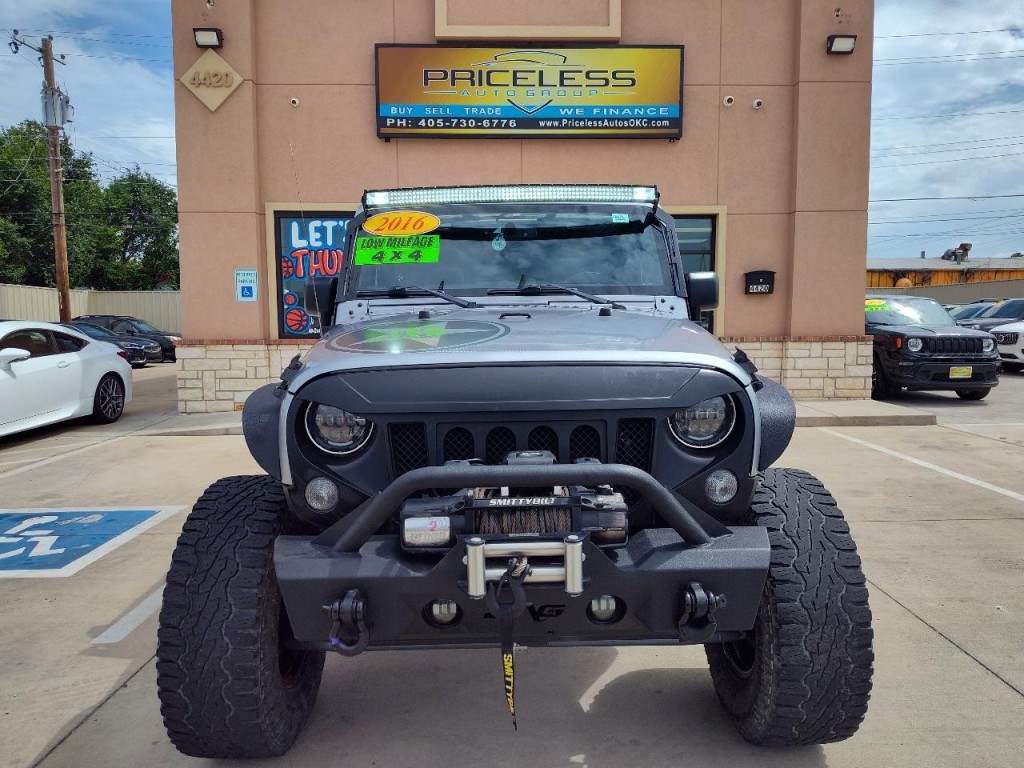 2016 Jeep Wrangler Image 9