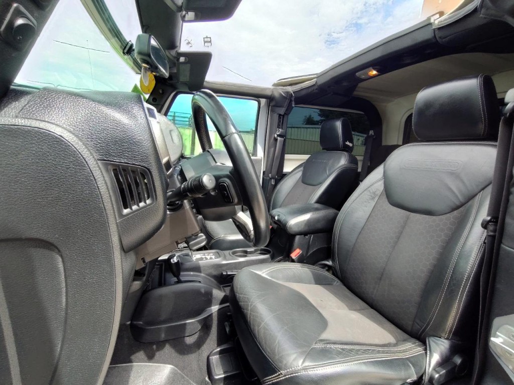 2016 Jeep Wrangler Image 19