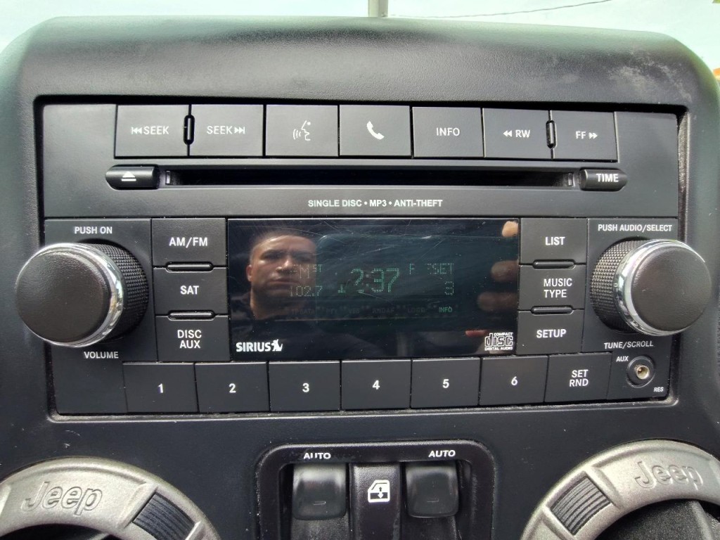 2016 Jeep Wrangler Image 26