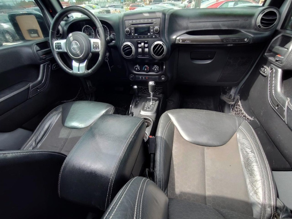 2016 Jeep Wrangler Image 30