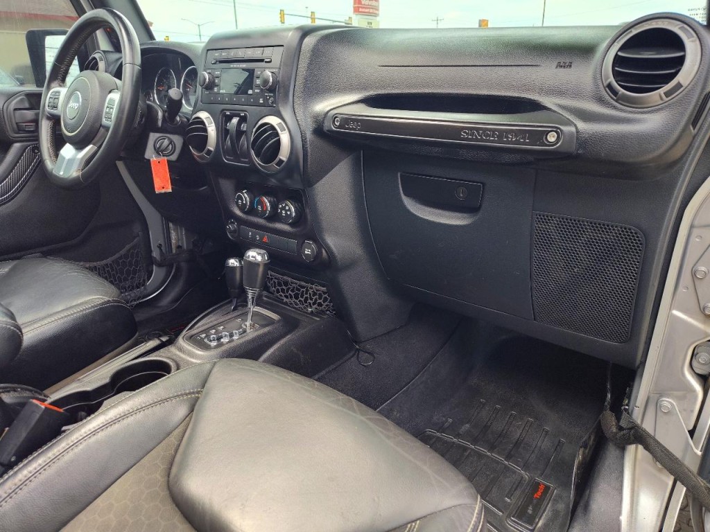2016 Jeep Wrangler Image 34