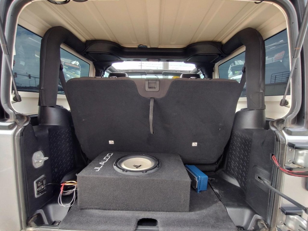 2016 Jeep Wrangler Image 37
