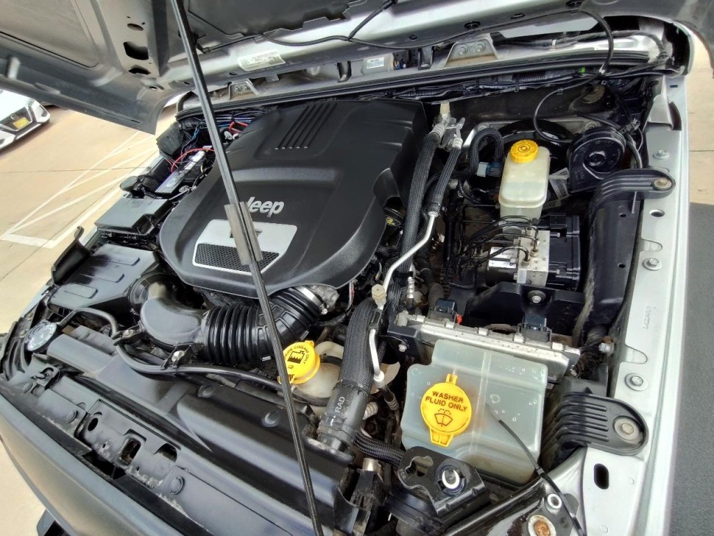 2016 Jeep Wrangler Image 41
