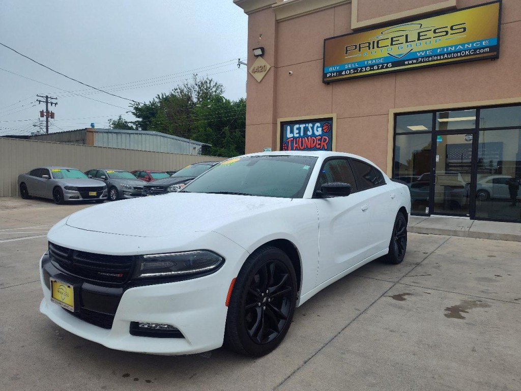 2017 Dodge Charger Image 8