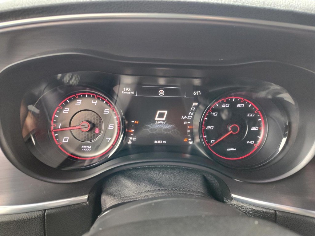 2017 Dodge Charger Image 18