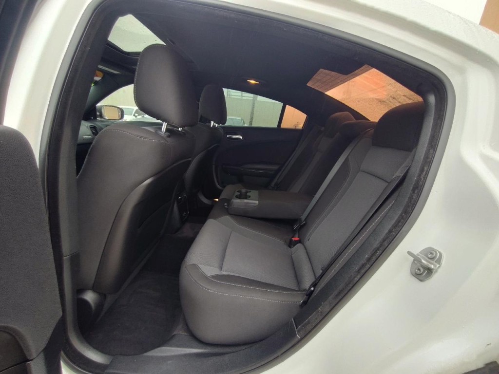 2017 Dodge Charger Image 36