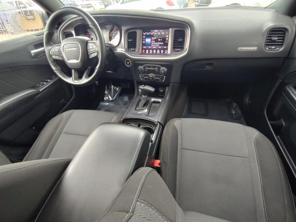 2017 Dodge Charger Image 42