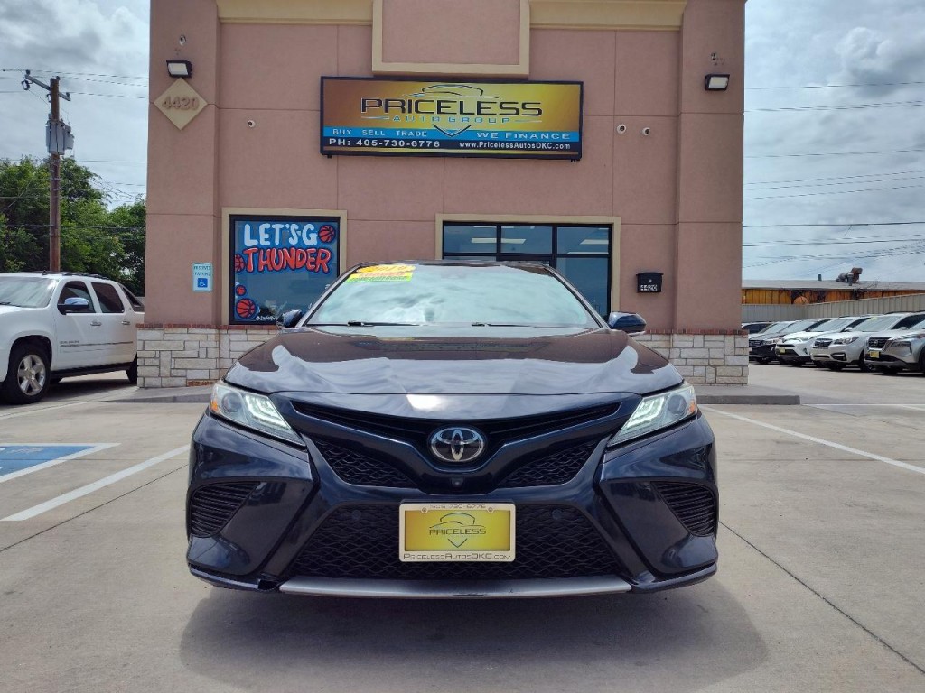 2019 Toyota Camry Image 9