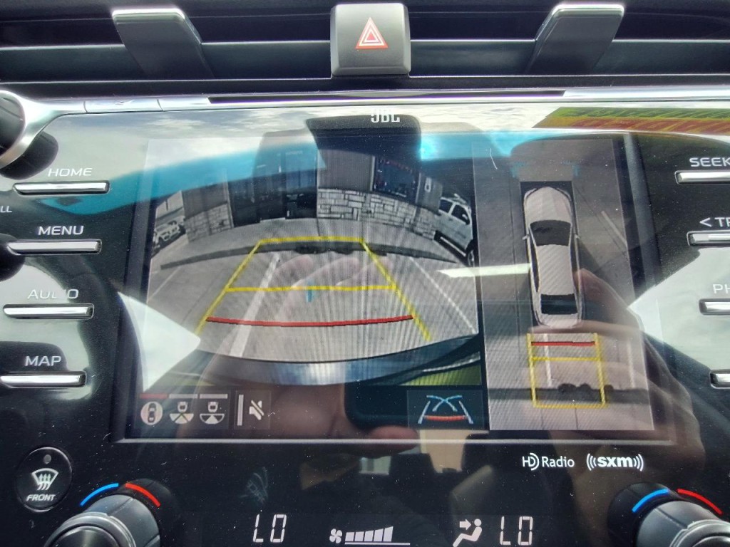 2019 Toyota Camry Image 25
