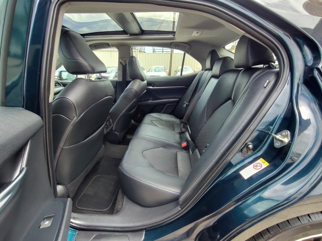 2019 Toyota Camry Image 33