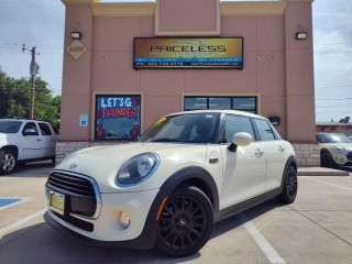 Image for 2019 MINI Cooper Cooper 4 Door Turbo ID: 7374346