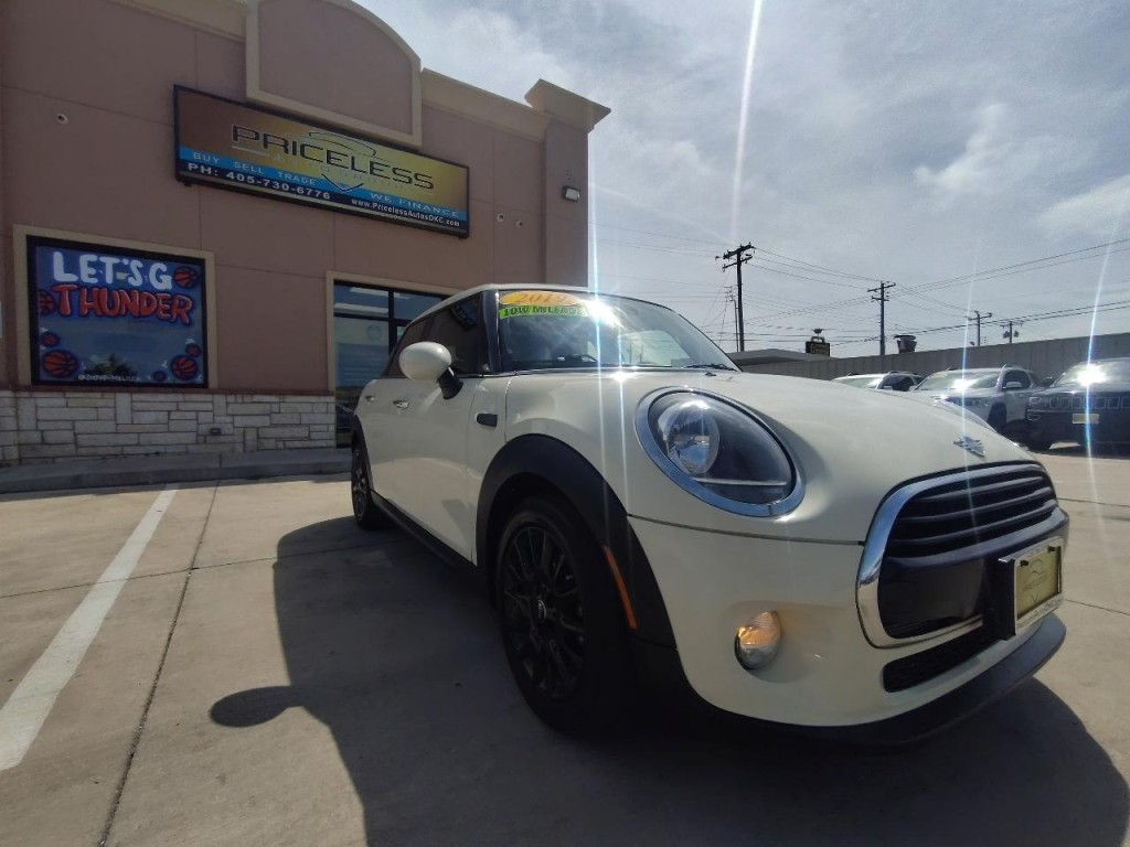 2019 MINI Cooper Image 2