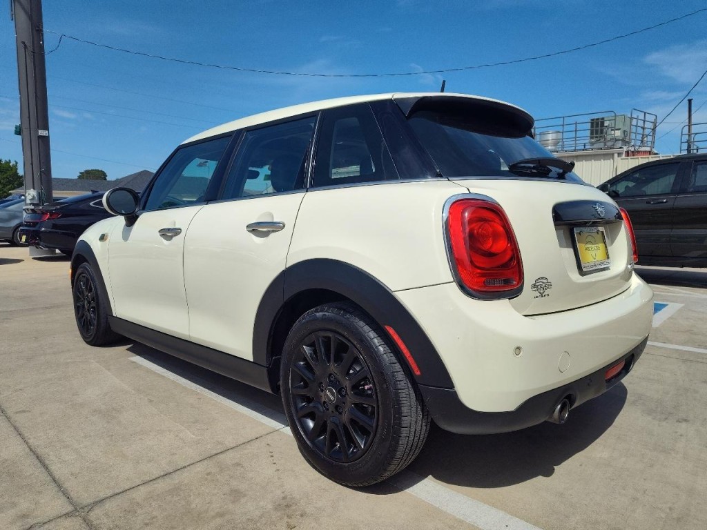 2019 MINI Cooper Image 6