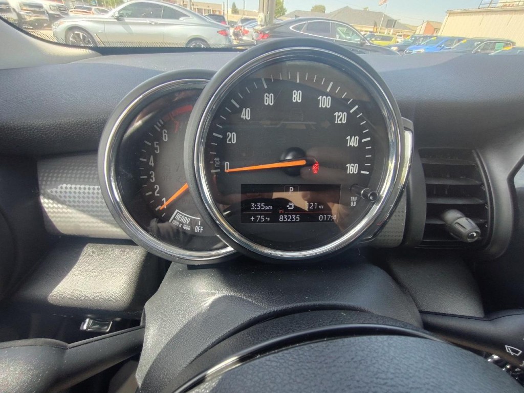2019 MINI Cooper Image 19