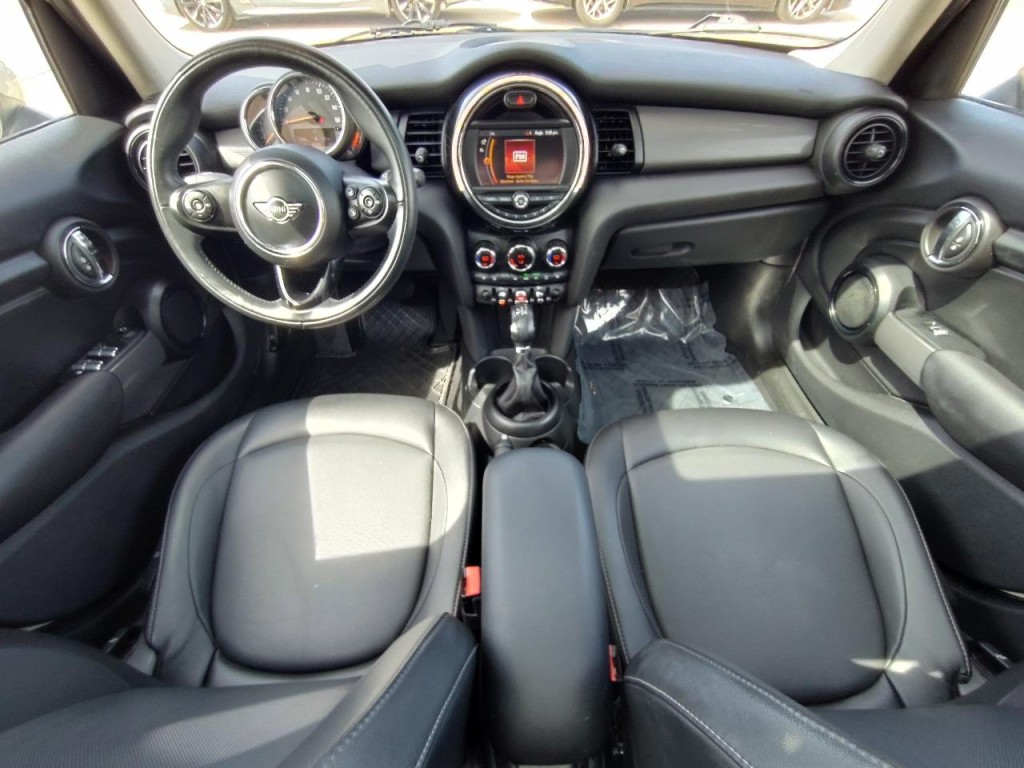 2019 MINI Cooper Image 33