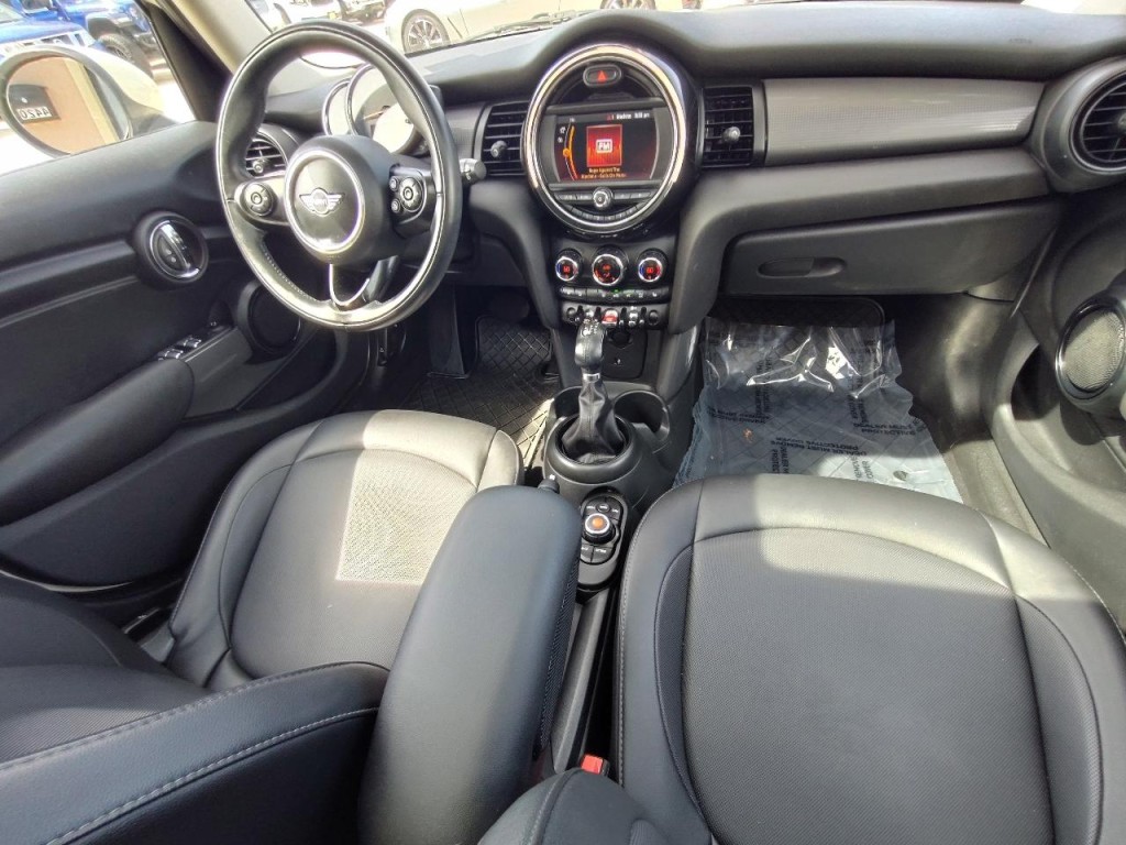 2019 MINI Cooper Image 35
