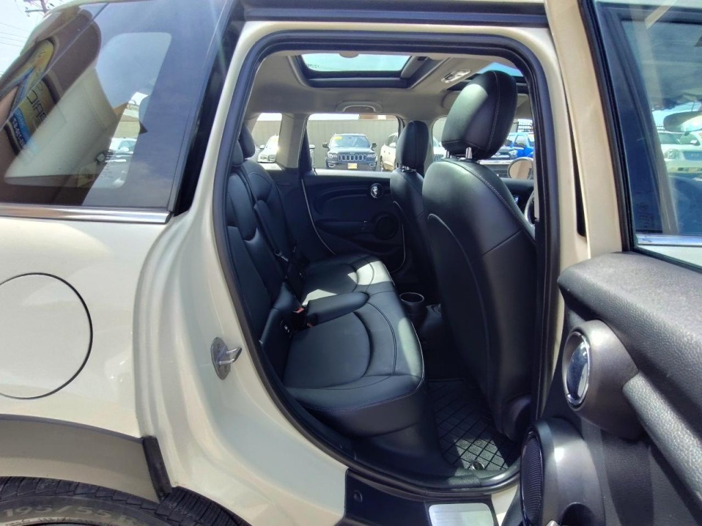 2019 MINI Cooper Image 37