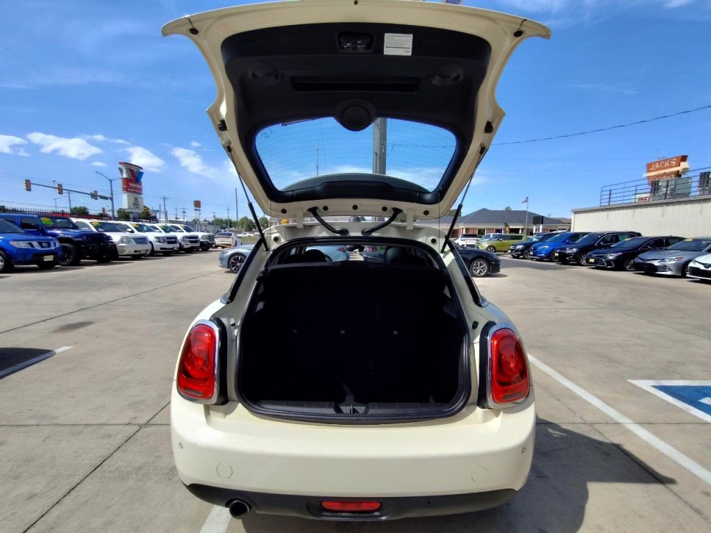 2019 MINI Cooper Image 44