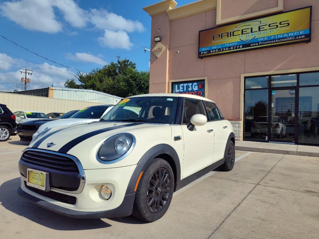 2019 MINI Cooper Image 8