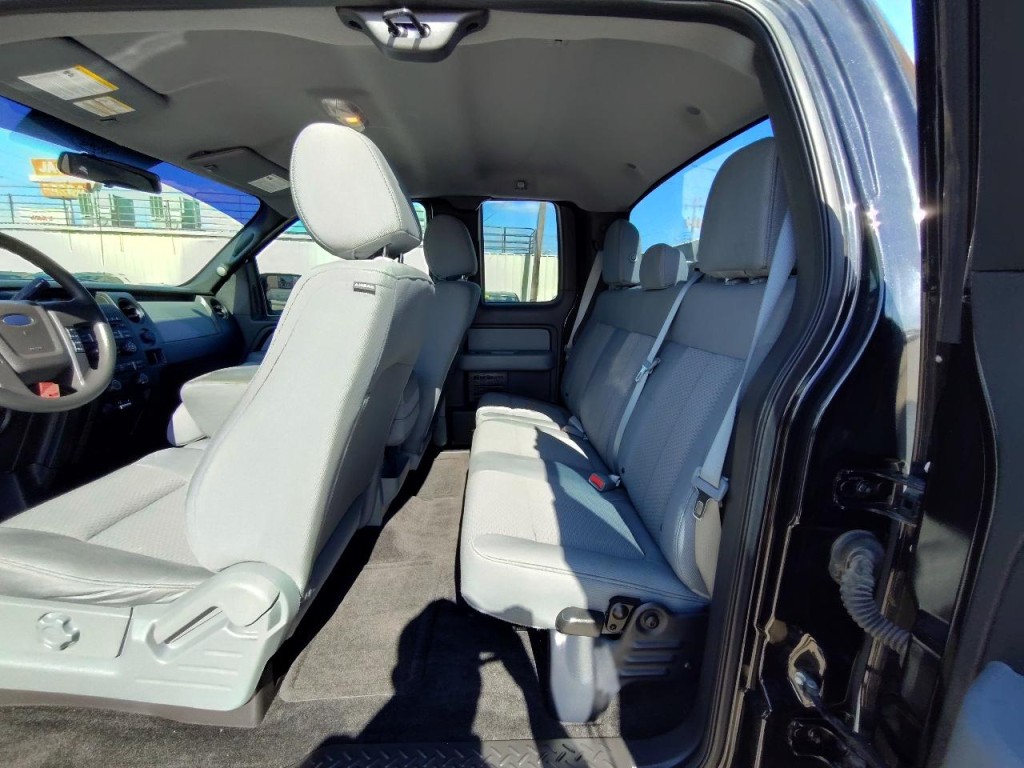 2013 Ford F-150 Image 28