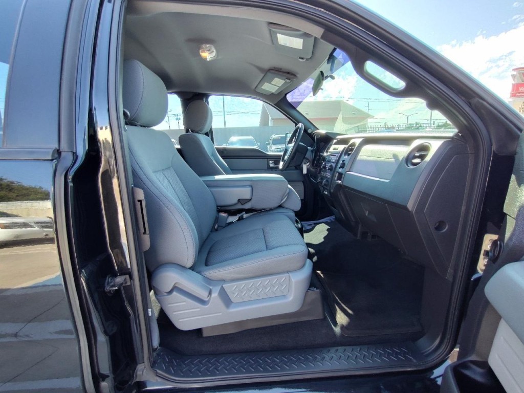 2013 Ford F-150 Image 38