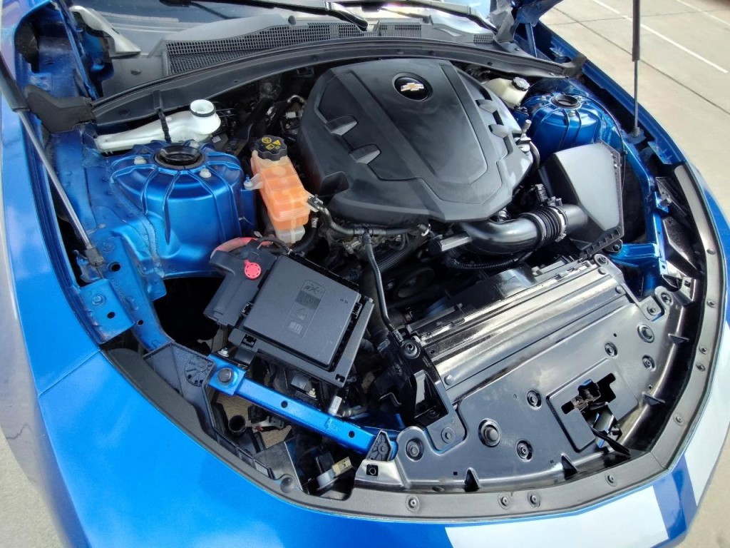 2017 Chevrolet Camaro Image 13