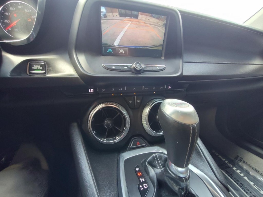 2017 Chevrolet Camaro Image 24