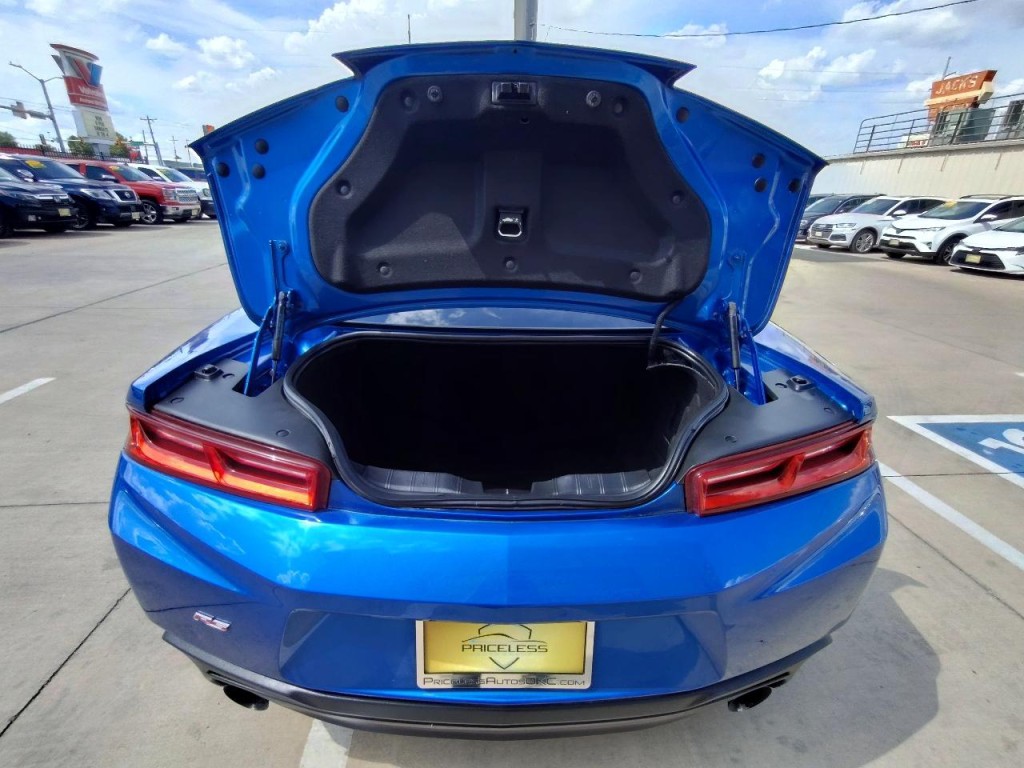2017 Chevrolet Camaro Image 35