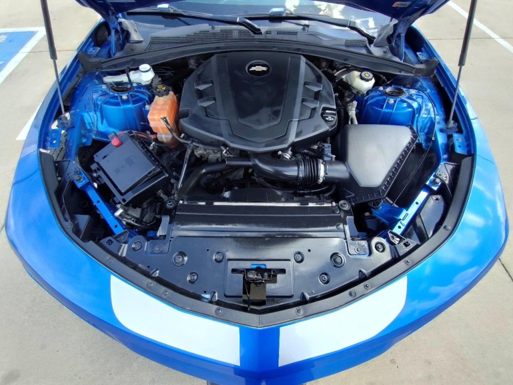 2017 Chevrolet Camaro Image 39
