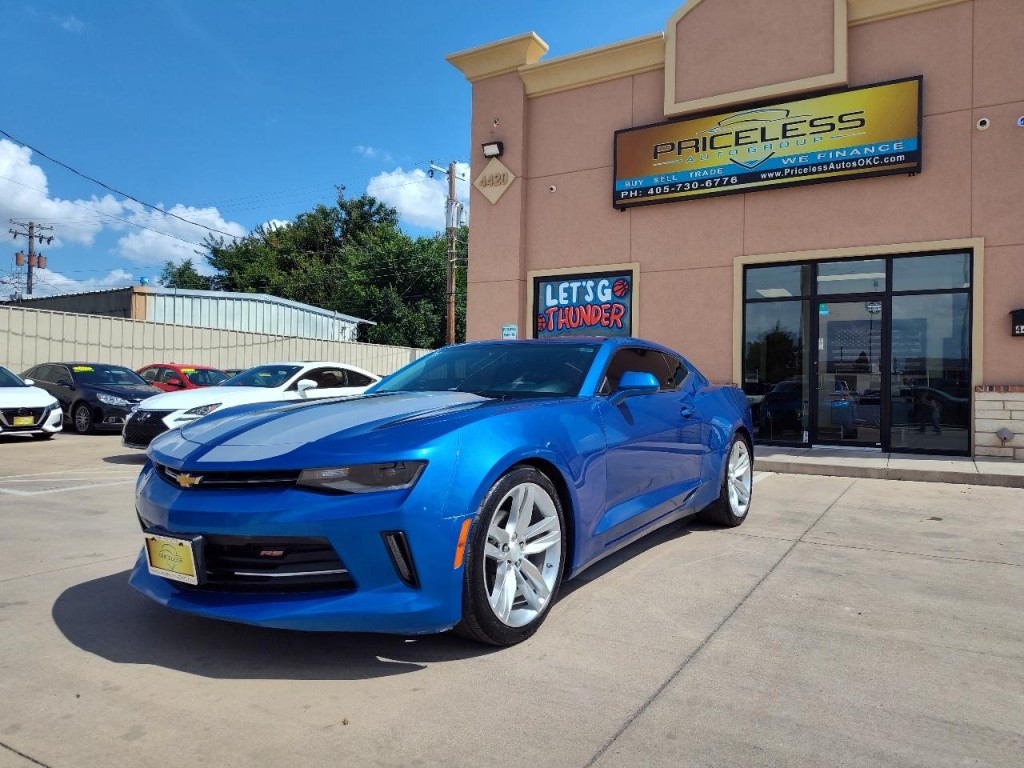 2017 Chevrolet Camaro Image 8
