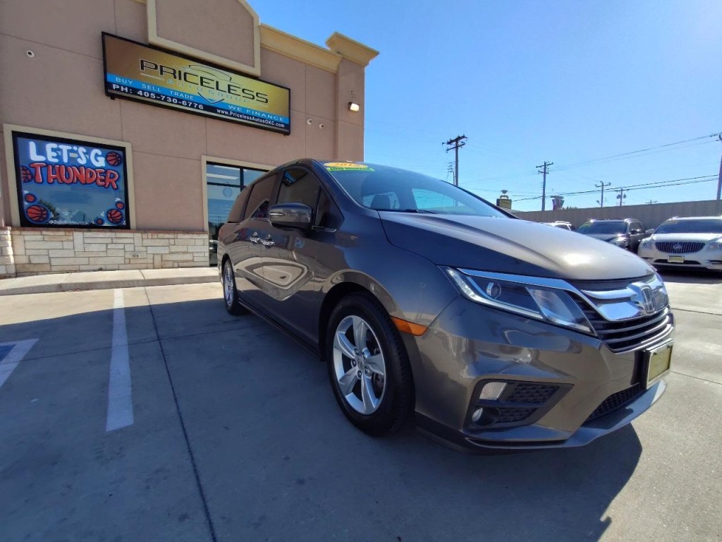 2018 Honda Odyssey Image 2