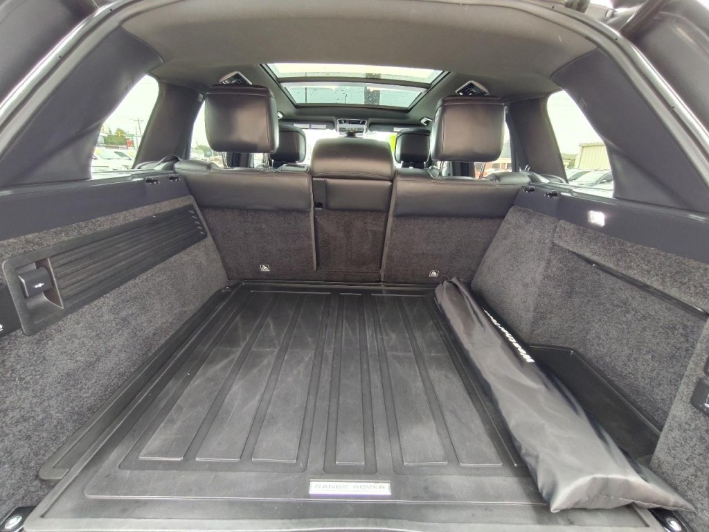 2019 Land Rover Range Rover Image 55